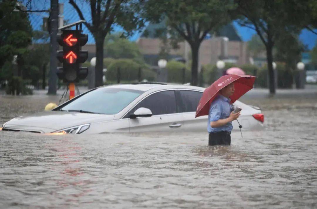 遭遇暴雨，汽车涉水如何理赔？