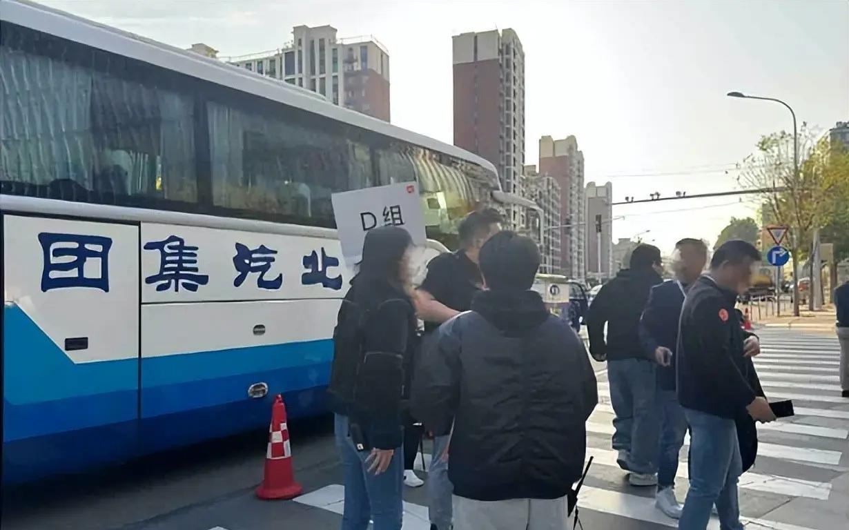 小米闭门会当日，北汽集团亮相小米科技园：踏入未来之门