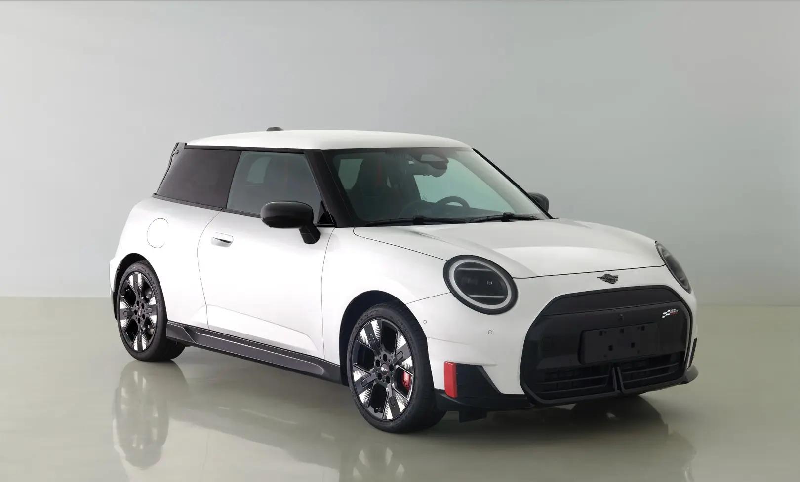 电动MINI COOPER JCW亮相，配190千瓦电机，跑车感十足！